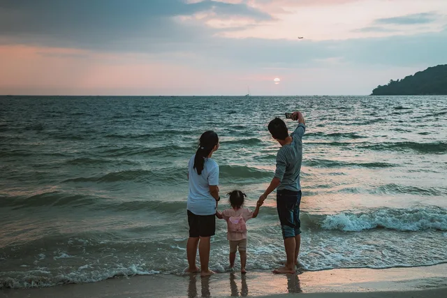 selfie, beach, family, child, mother, father, vacations, mobile, smartphone, nature, photo, summer, sea, water, ocean, happy, to travel, people, girl, asian, asia, chinese. Child image removal request from a now-grown subject: how to respond