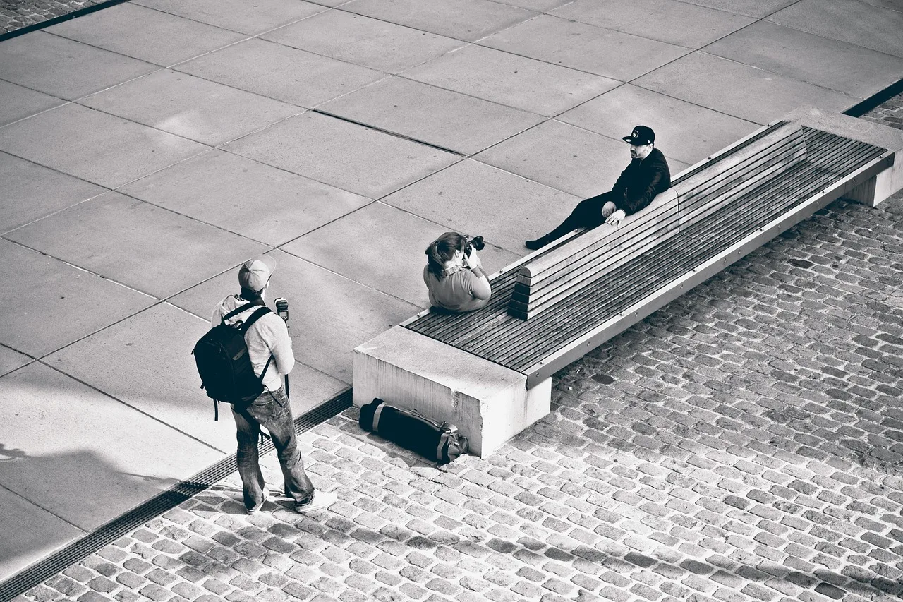 people, photographer, camera, photography, woman, photo shoot, picture, portrait, person, man, model, taking photos, street, street photography, urban, city, black-and-white, sw. Photographing people in shared spaces: consent, releases, and online takedowns