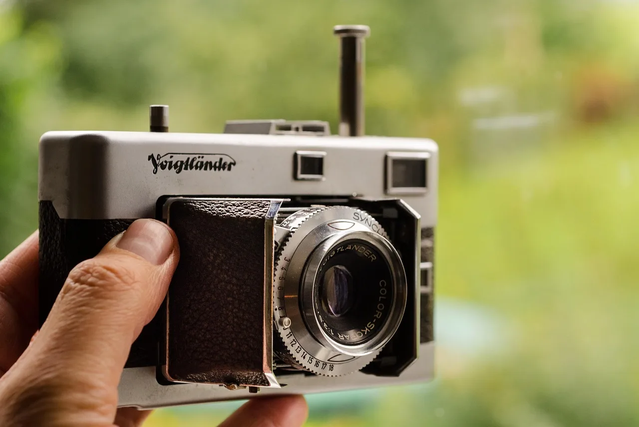 vintage, analog, camera, shutter, lens, aperture, retro, old, technology, style, antique, classic, equipment, photo, metal, photography, film, vintage photos, release button. How to plan and document consent for a photo or video project